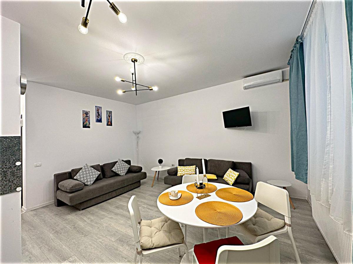 Hezo Sunshine Studio And Apartment Năvodari Εξωτερικό φωτογραφία